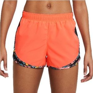 NWT LIMITED SERIES Women’s Nike Tempo Plus Size 3X Running Shorts - Bright Mango